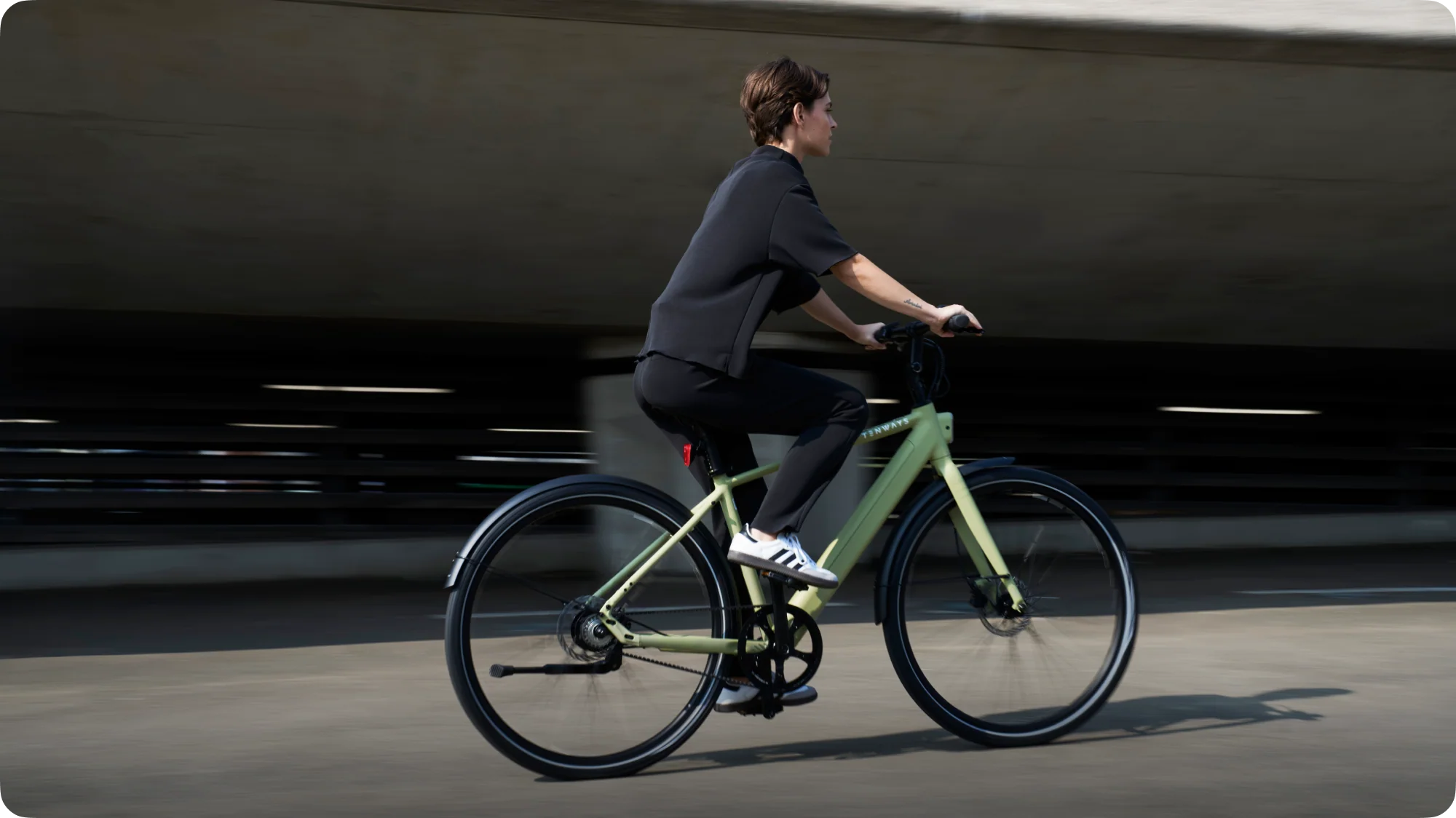 TENWAYS CGO600 Pro electric city bike