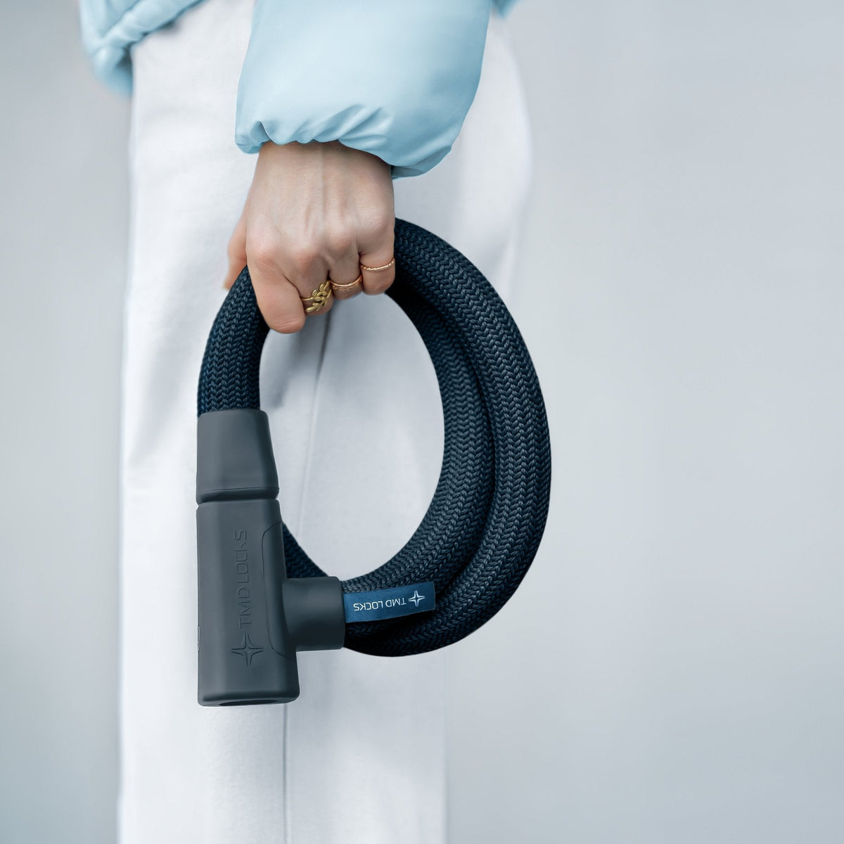 TMD Chain Lock 110 cm Navy lightweight and easy to carry