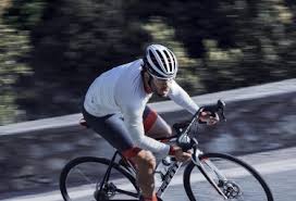 Abus Aventor road bike helmet