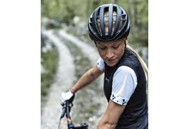 Abus Aventor road bike helmet