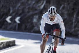 Abus Aventor road bike helmet