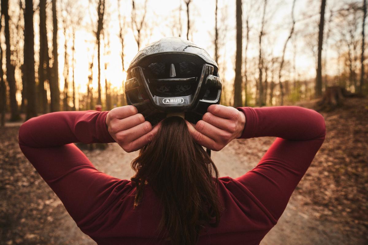 Abus Powerdome ACE road bike helmet