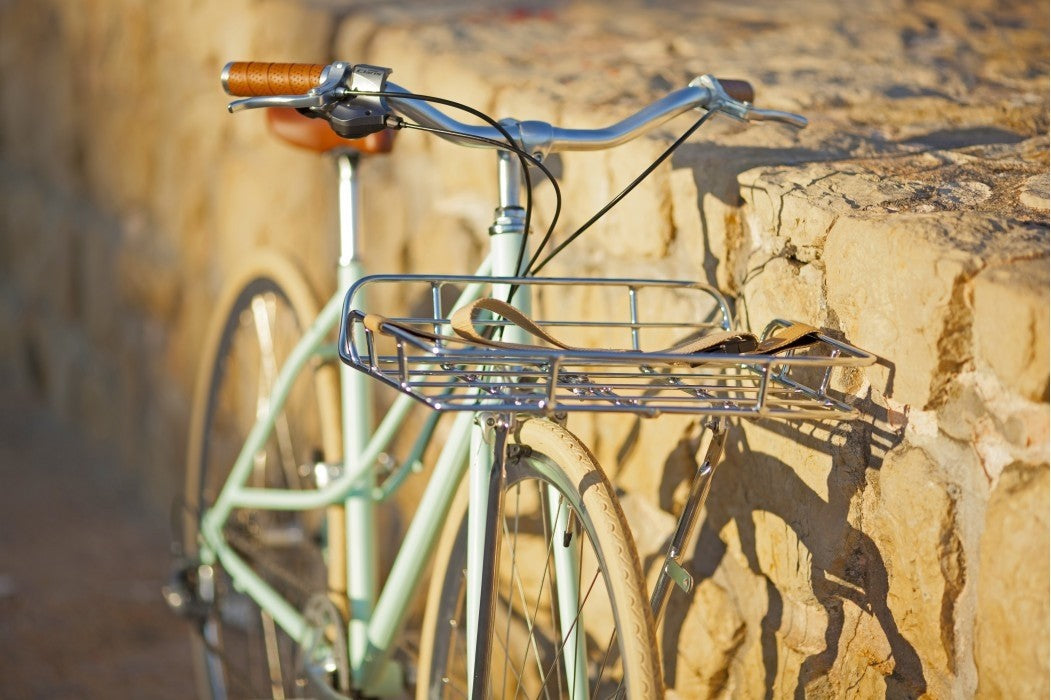 Porte-bagages avant Basil Portland argent avec bordures