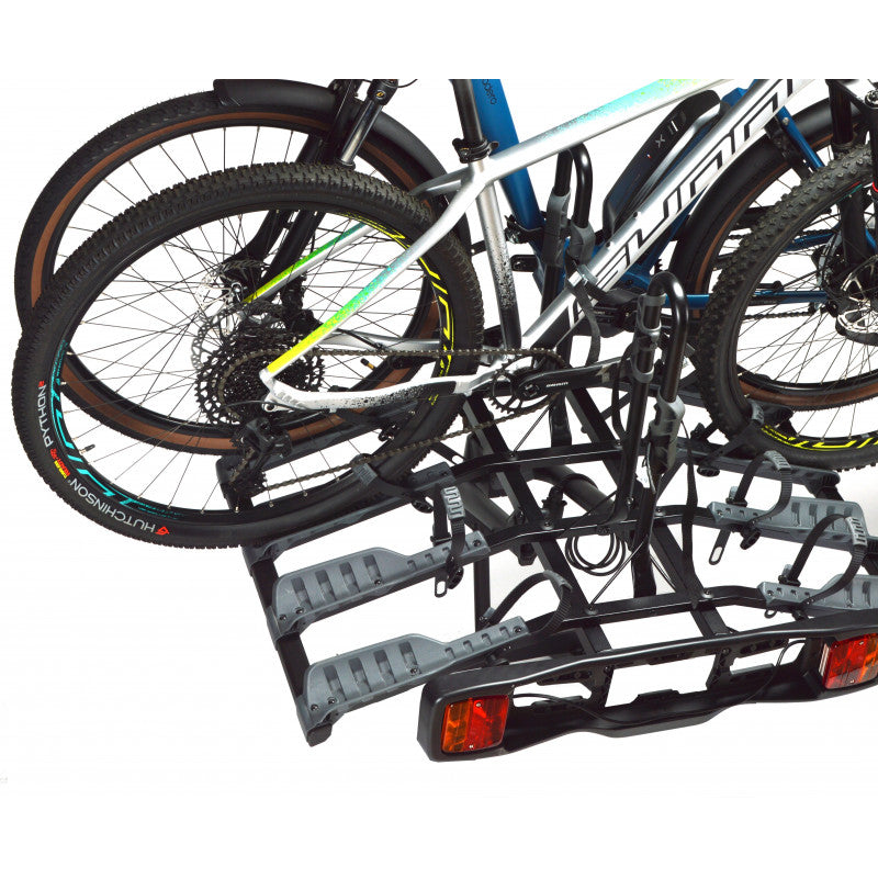 Fahrradträger auf PNA-Anhängerkupplung für 4 Fahrräder