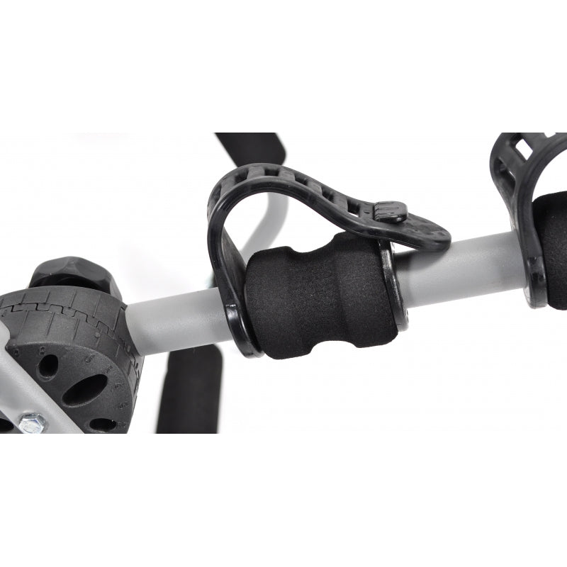 Portabicicletas en portón trasero con correas Mottez Ariane 3 bicicletas