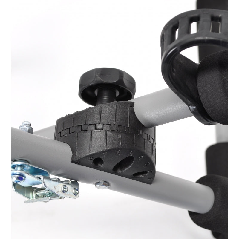 Portabicicletas en portón trasero con correas Mottez Ariane 3 bicicletas