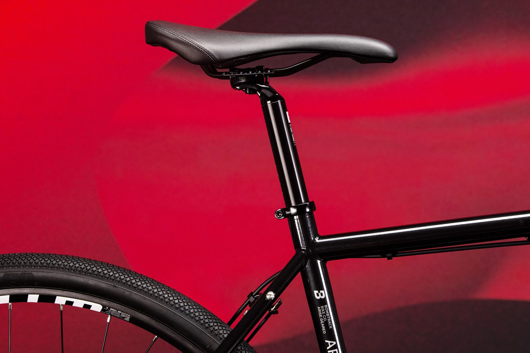 Bici urbana con cambio Bombtrack Arise