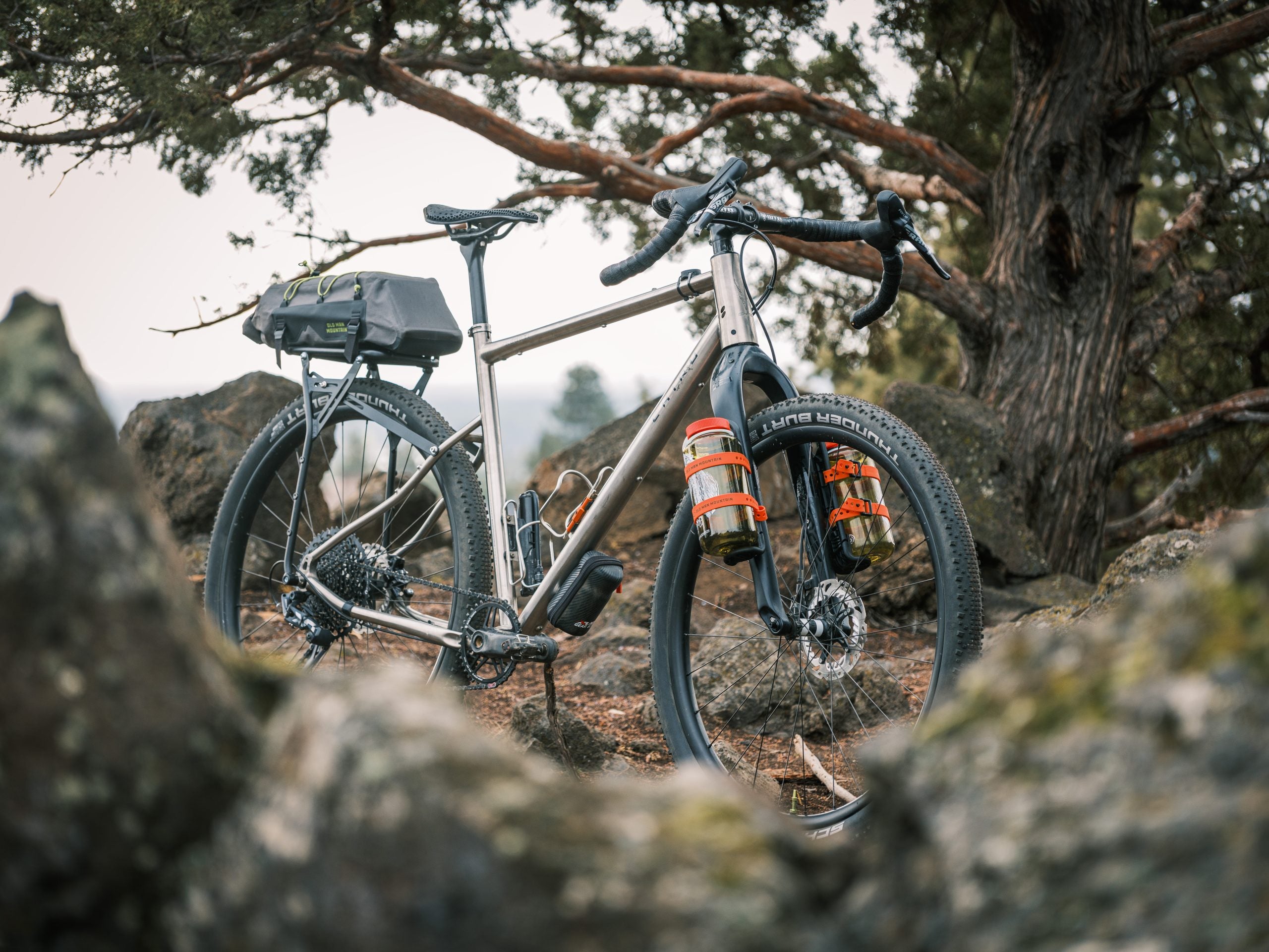 Portaequipajes delantero o trasero para bicicleta Old Man Mountain Elkhorn