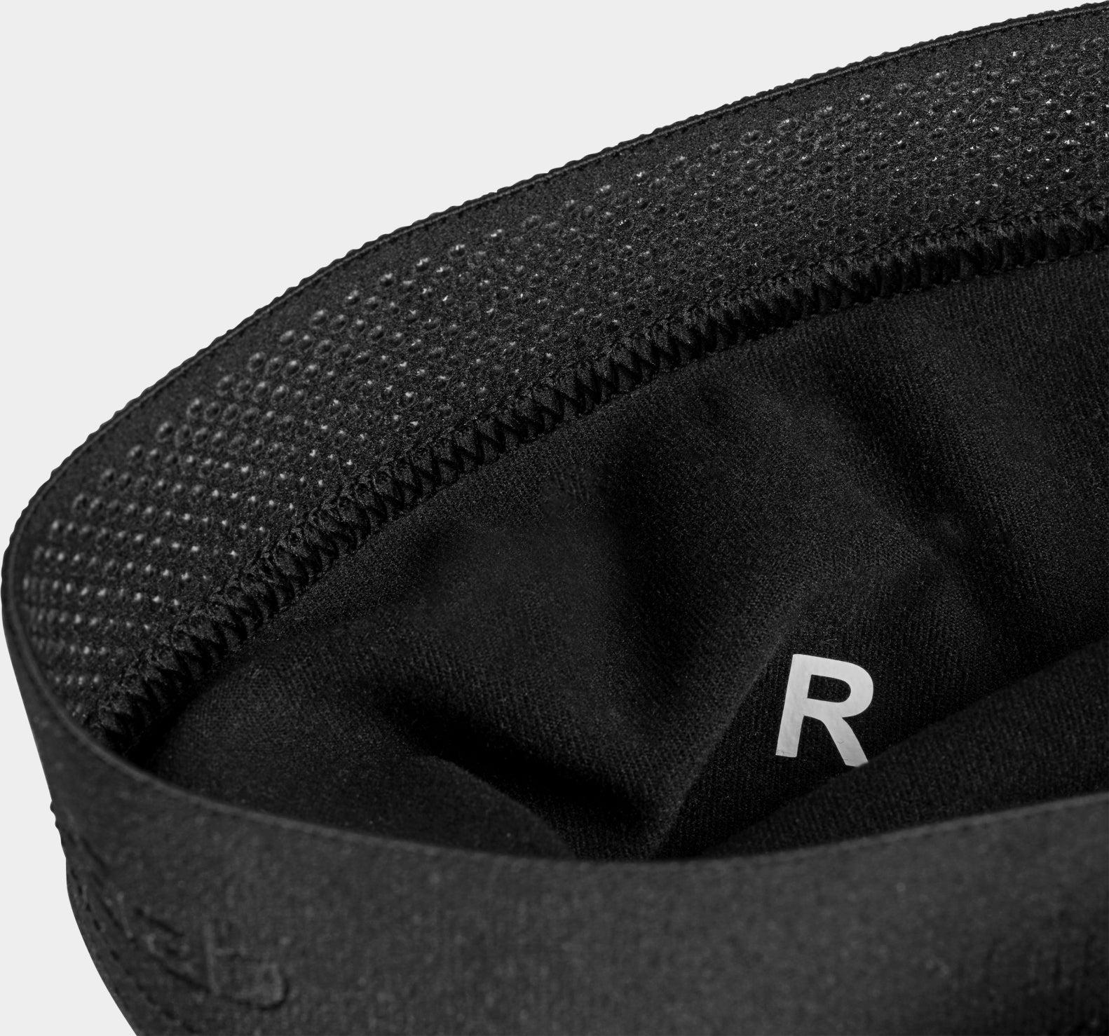 L