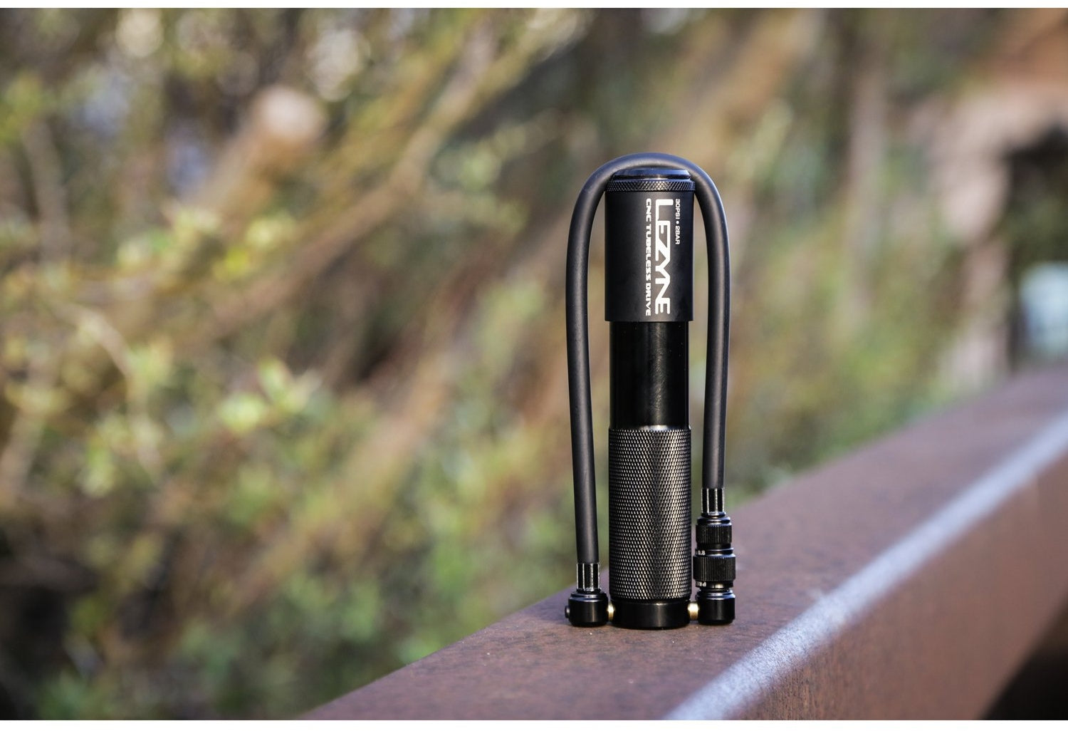 Pompe à main Lezyne CNC Tubeless Drive