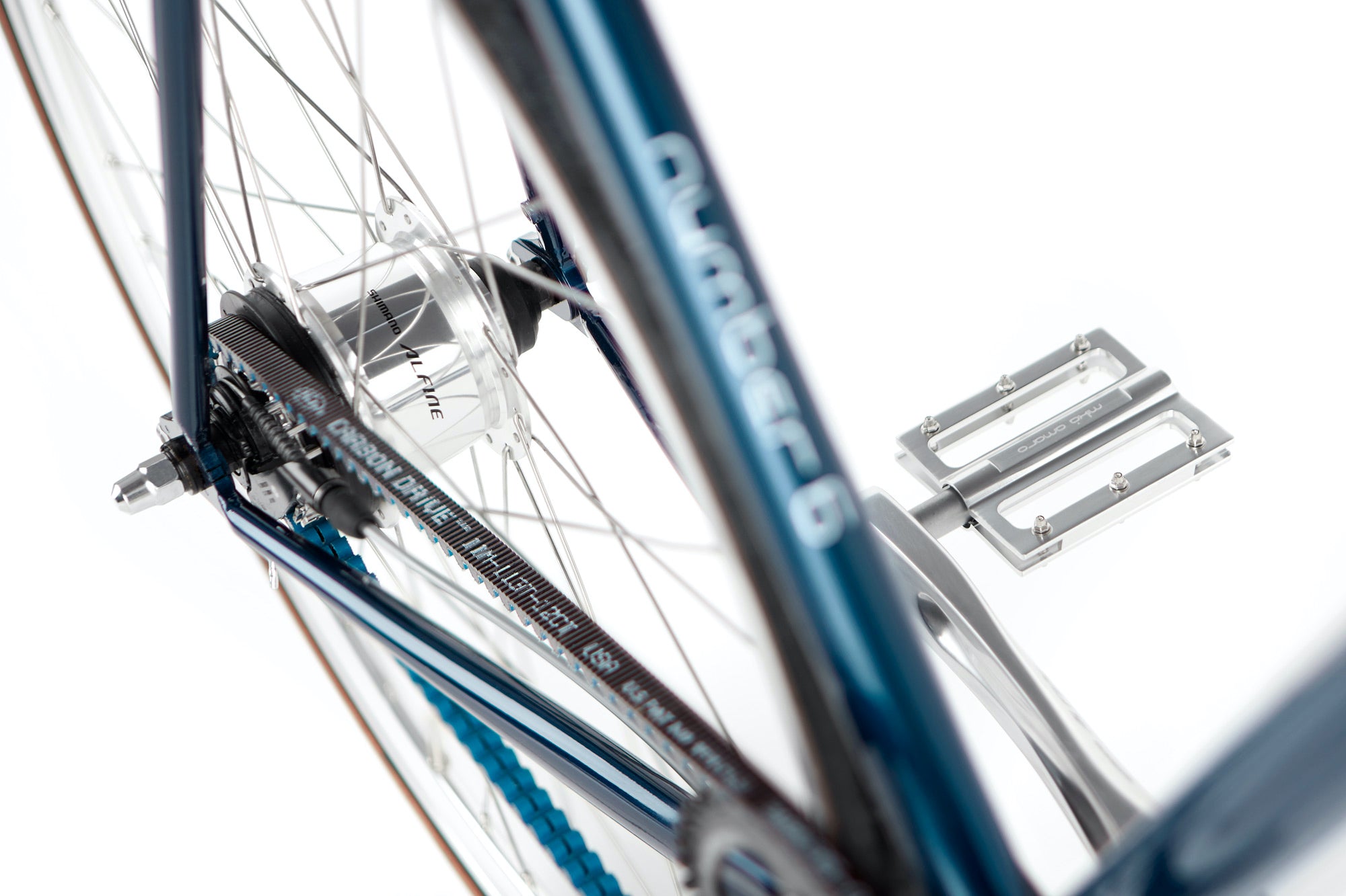 Bicicleta urbana Mikamaro de 8/11 velocidades con transmisión por correa
