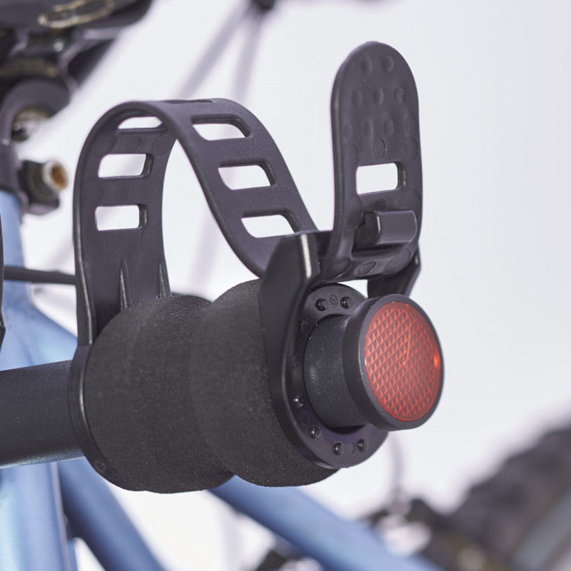 Mottez Shiva Fahrradträger für die Heckklappe, auf dem Dachträger montiert