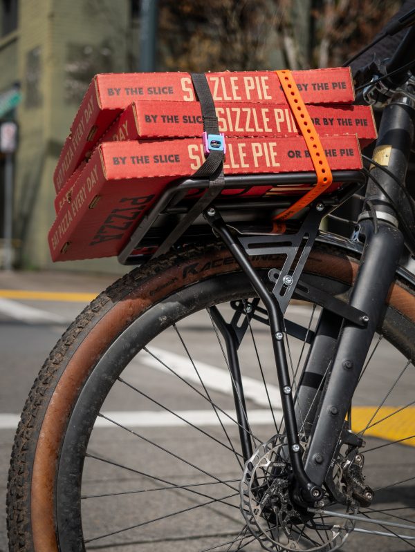 Portapacchi anteriore per bicicletta Old Man Mountain Pizza Rack