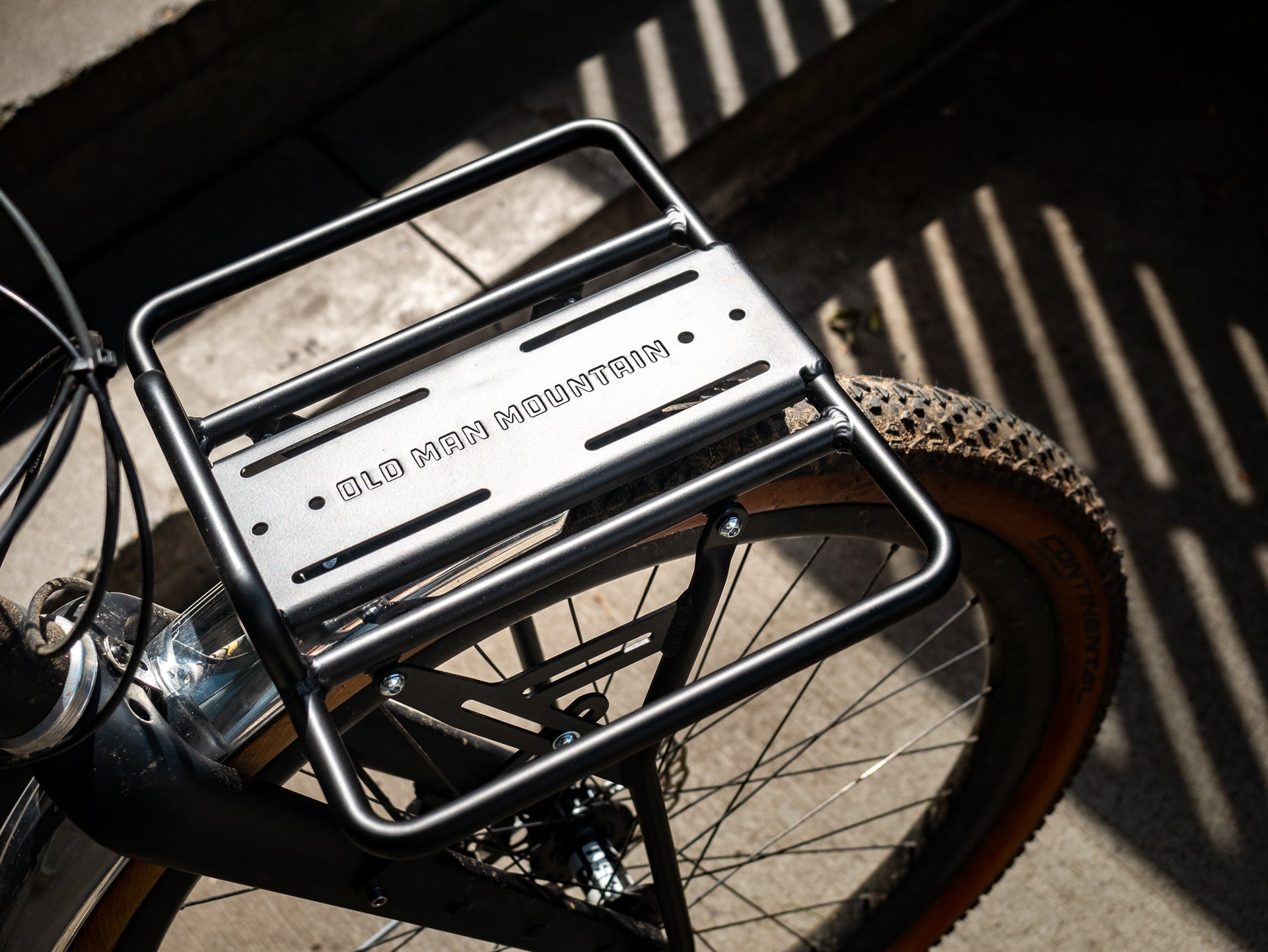 Portapacchi anteriore per bicicletta Old Man Mountain Pizza Rack