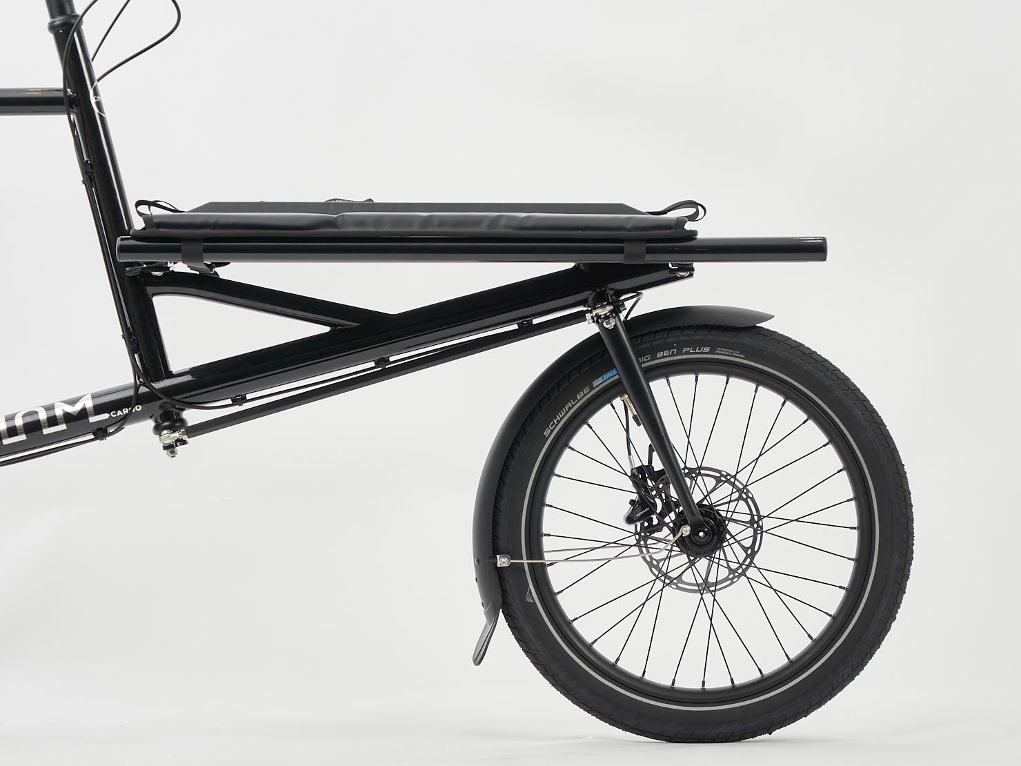 Omnium Foldable Cargo Box detail - folding mechanism cargo bicycle crate