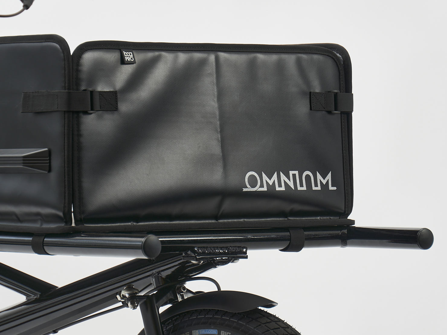 Omnium Foldable Cargo Box folded - compact cargo bicycle crate