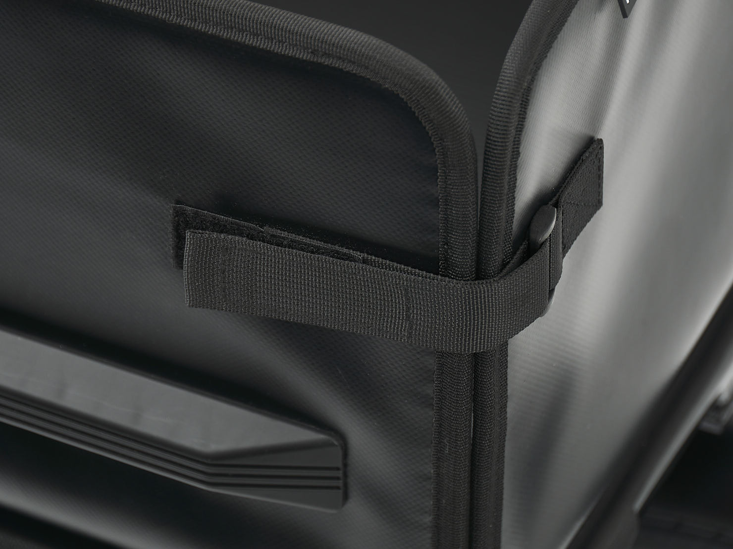 Omnium Foldable Cargo Box dimensions - capacity overview