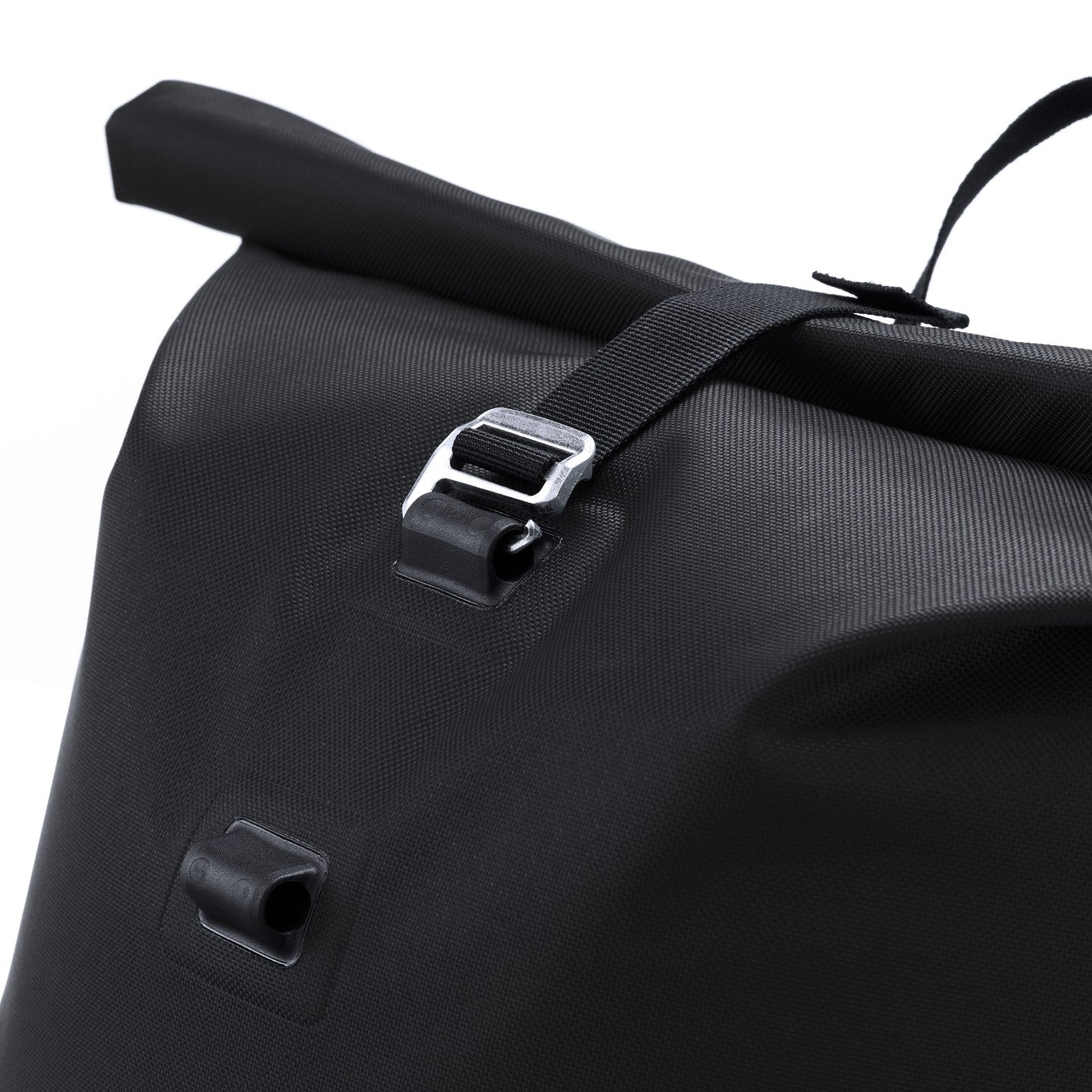 Ortlieb Commuter-Daypack Urban 27L black reflective yarn night visibility