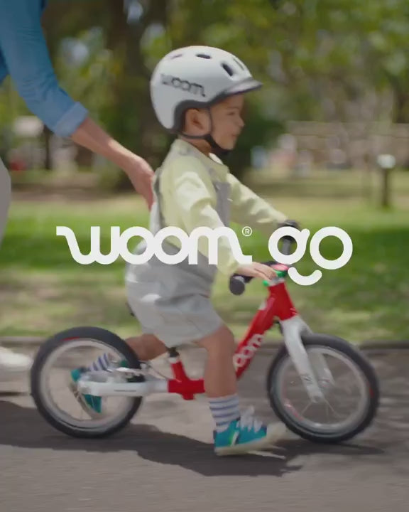 Load video: Children's balance bike 1-4 years 12 Woom GO 1