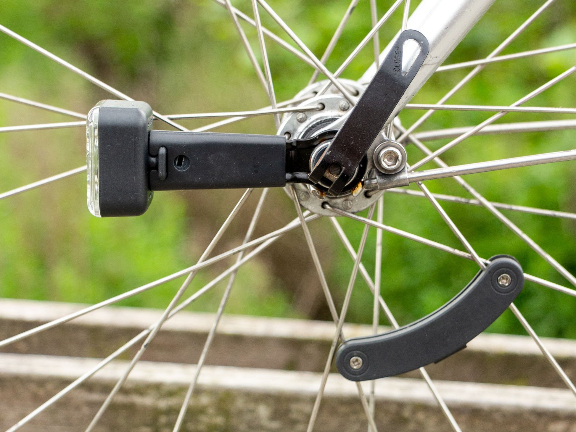 Batterieloses Fahrradbeleuchtungsset Reelight AMS Light+ – Hirondelle Bike Shop