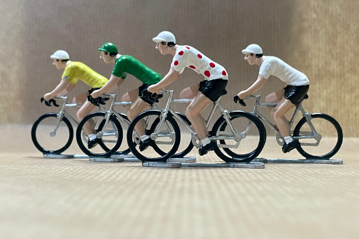 Figurina del ciclista Roger - Maglia bianca