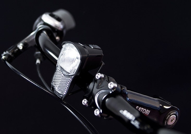 Luz delantera para bicicleta Spanninga Illico 2 con batería