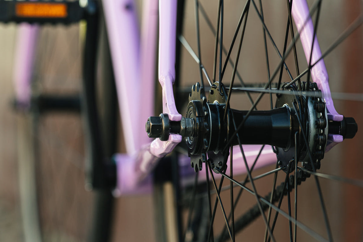 State Bicycle Co. Core-Line Lavender Haze flip-flop hub detail