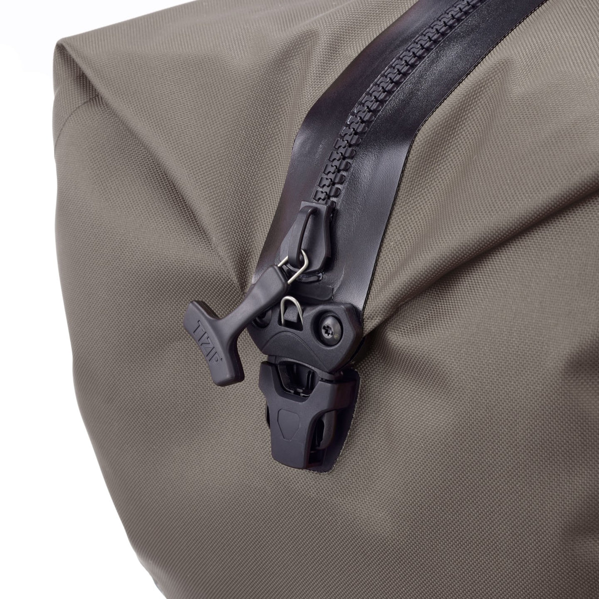 Ortlieb Duffle Lite 60L Dark Sand in use