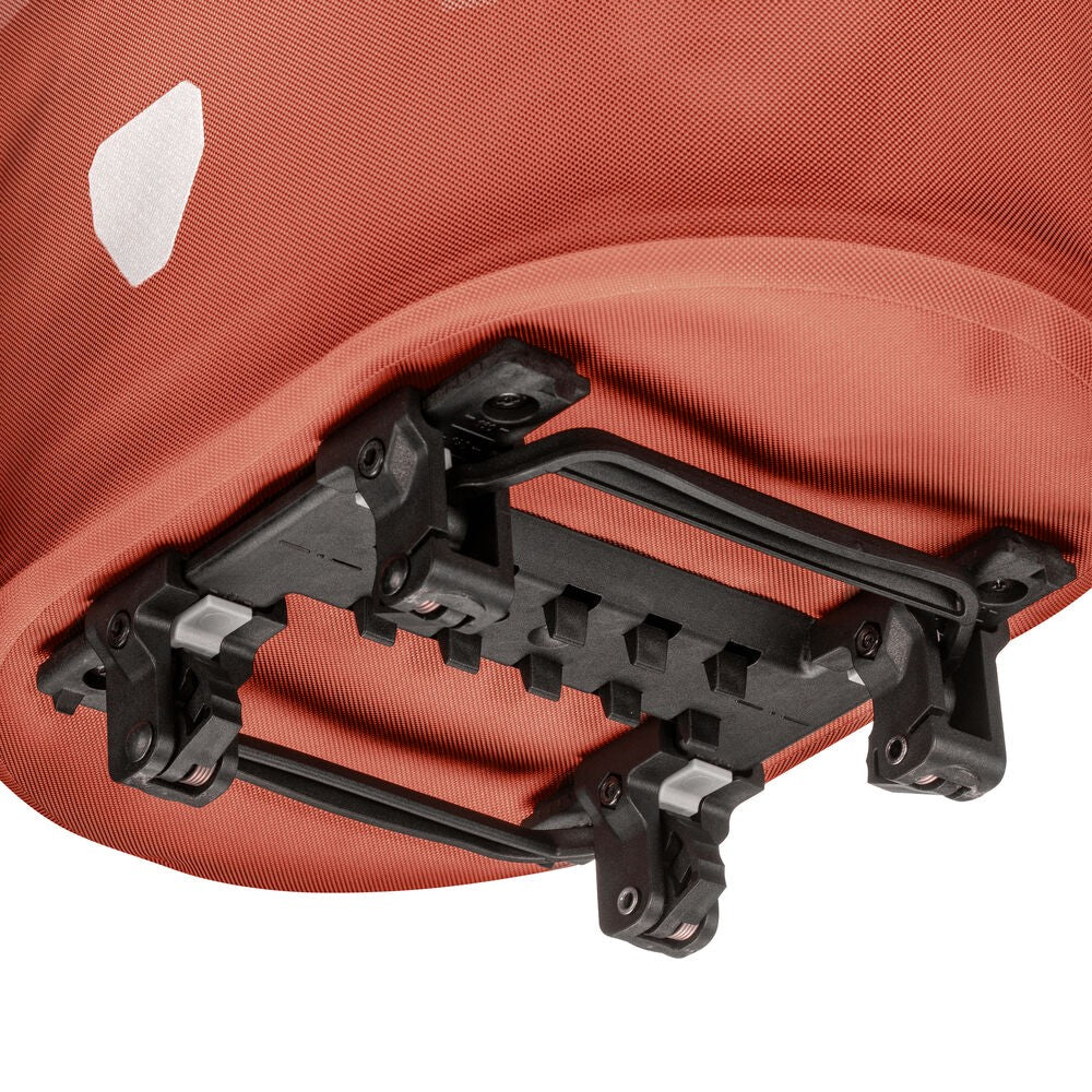 Ortlieb Up-Town Rack 17.5L rooibos lid open
