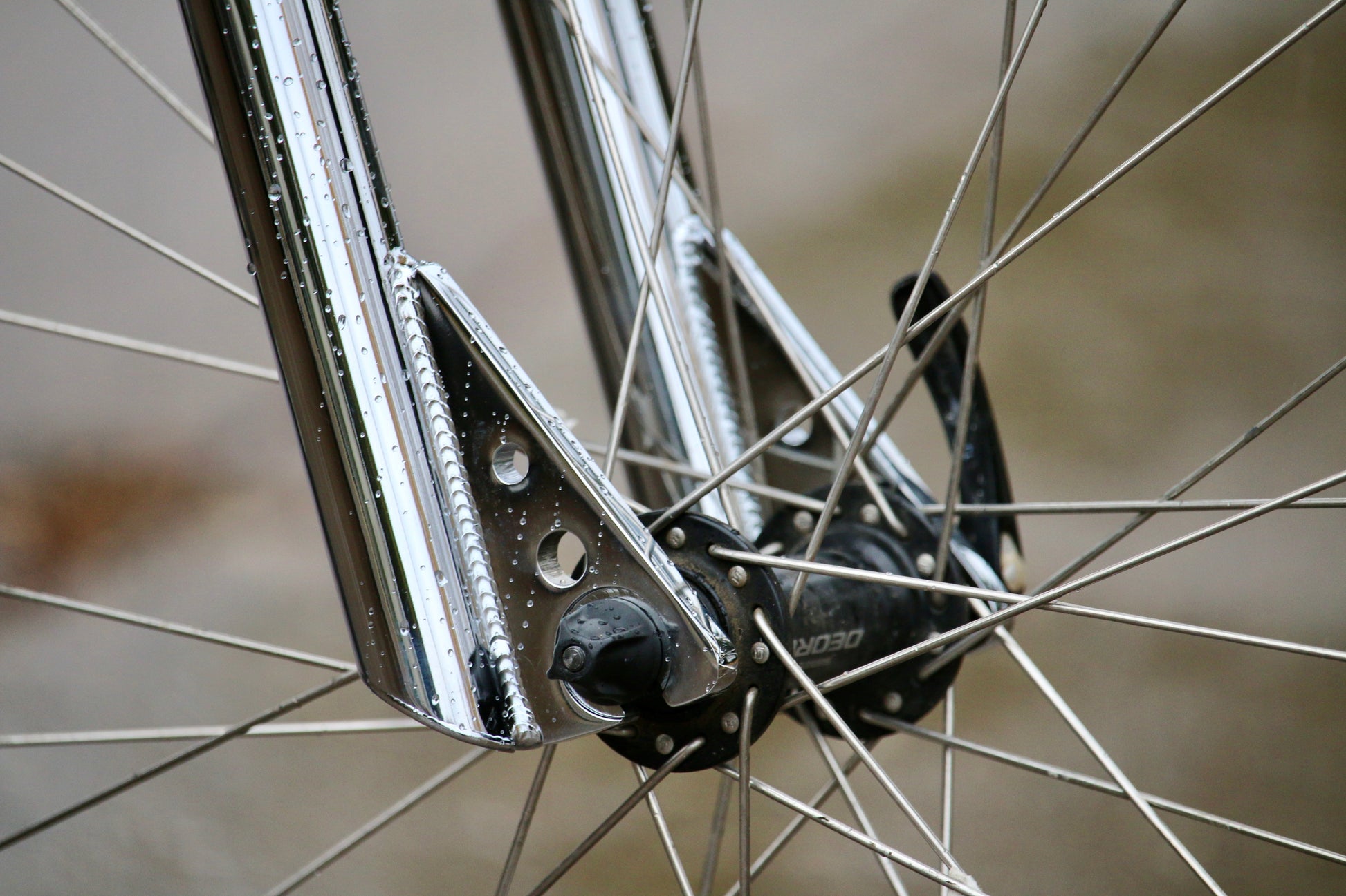 Wilde Moto Cruiser Fork, blade and canti stud detail