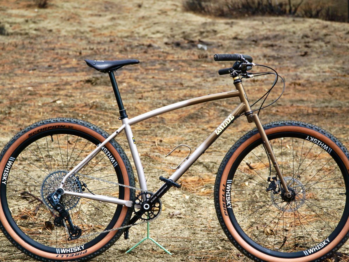 Wilde Supertramp Frameset Dirt Champagne with segmented steel fork